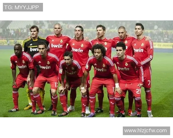 足球明星女性风采高清写真展现她们的魅力与风格 足球明星女性风采高清写真展现她们的魅力与风格